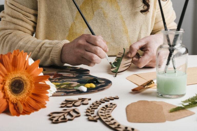 10 Aesthetic Craft Ideas to Decorate Your Room